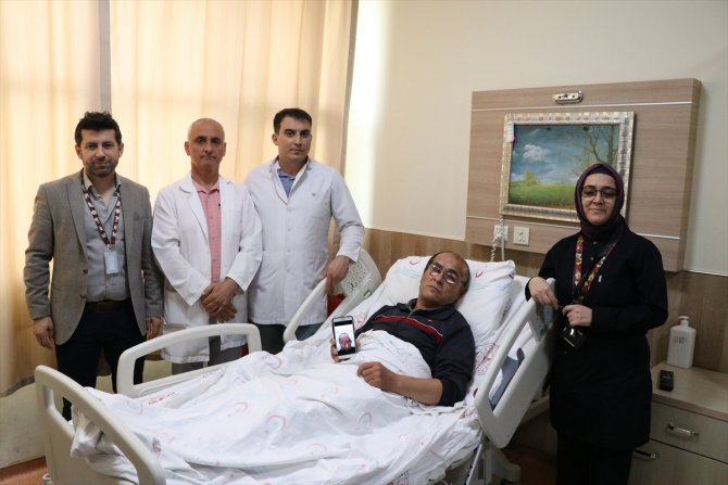 3 boyutlu yazıcıyla üretilen yapay kemik hastanın kafatasına yerleştirildi