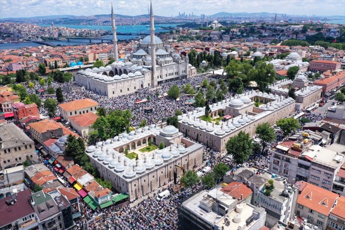 Mahmut Ustaosmanoğlu son yolculuğuna uğurlandı