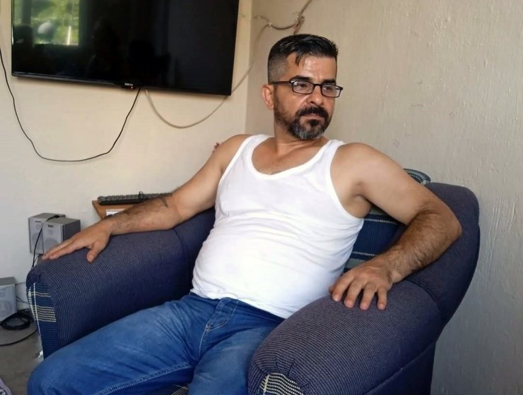 Evinde başından ve sırtından vurulmuş halde ölü bulundu