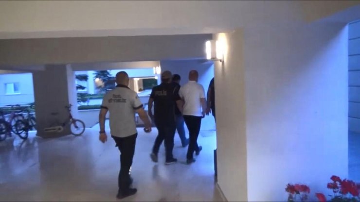 İstanbul merkezli 3 ilde fetö operasyonu