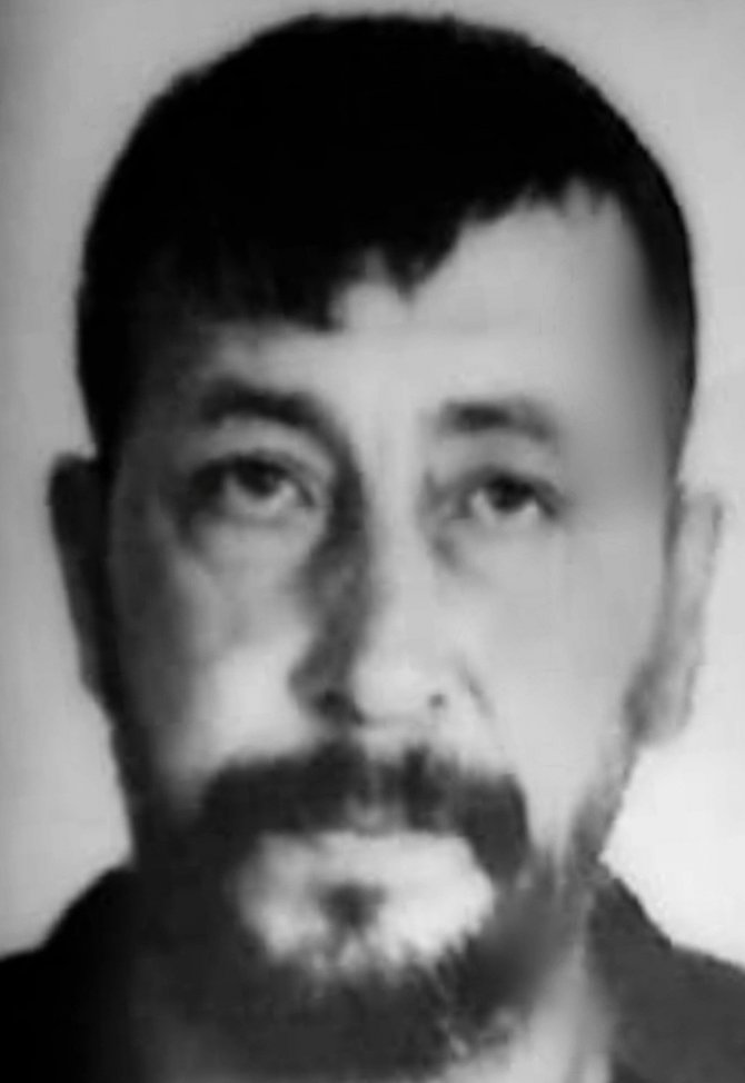 Sokağa atılmış koltukta ölü bulundu