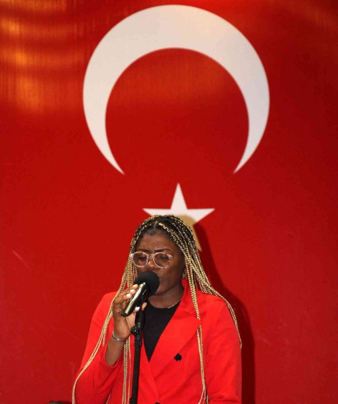 Yabancı öğrencilerin Türkçe gösterisi