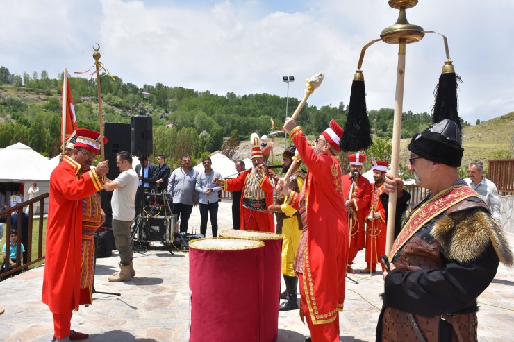AK Parti'li Demiröz: Dünya ülkeleri gibi biz de pandemiden etkilendik