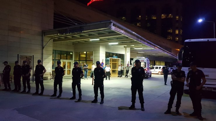 Arazi kavgasında ölen güvenlik korucuları, toprağa verildi