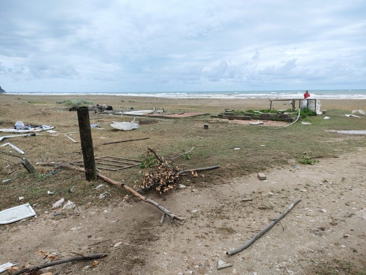 Bartın’da sağanak, Zonguldak'ta hortum