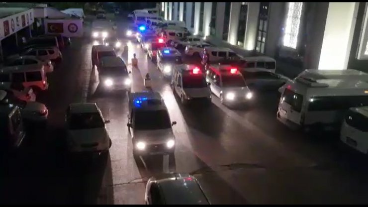 Çaldıkları araçları, sahiplerine satmaya çalışan çeteye operasyon