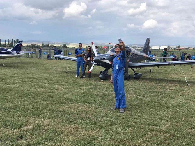 İlk kez düzenlenen festivalde pilotlar nefes kesti