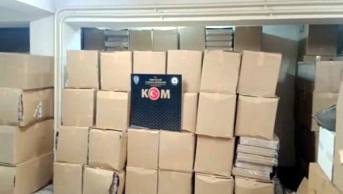 İzmir'de 3 milyon 87 bin kaçak sigara ele geçirildi