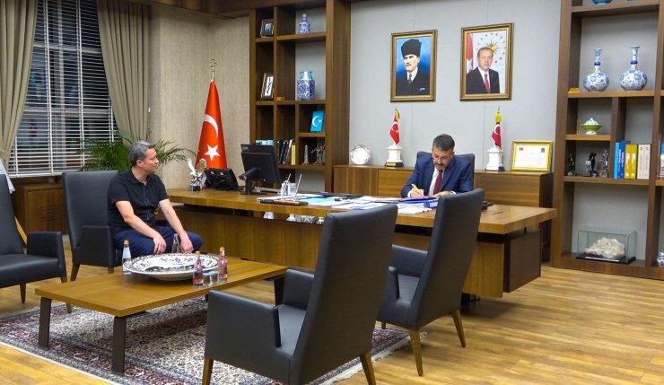 Kütahya'da deprem tatbikatı; 'çök- kapan- tutun'