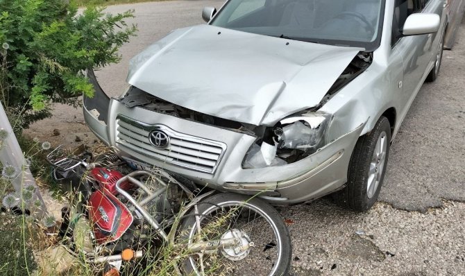 Osmaniye’de 3 aracın karıştığı kazada 2 kişi yaralandı