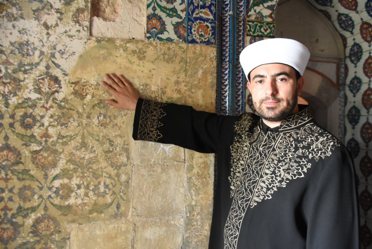 Selimiye Camisi, çalınan çinileri bekliyor