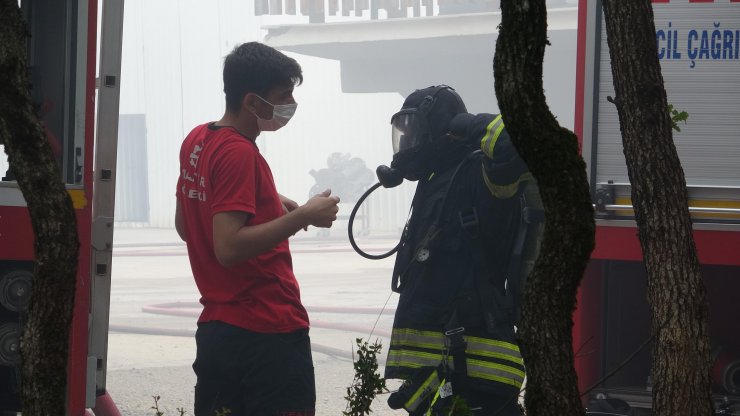 Su kaydırağı fabrikasında yangın 