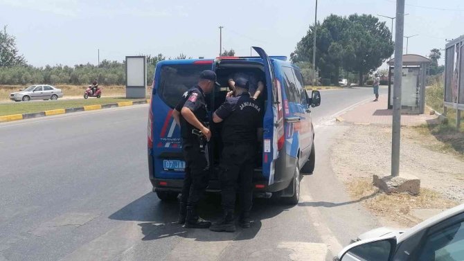 Antalya’da hırsızlık yapıp Manavgat’ta yakayı ele verdiler