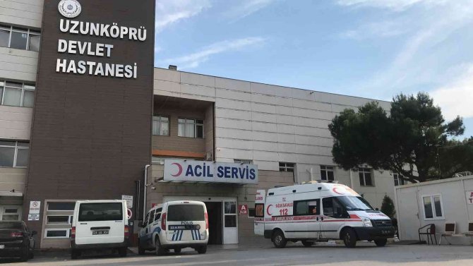 Otomobil yayaya çarptı 1 kişi yaralandı