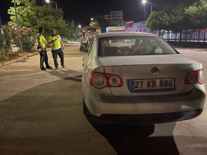 Otomobilin çarptığı yaşlı adam hayatını kaybetti