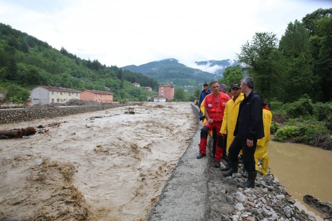 AFAD, Batı Karadeniz’de meydana gelen aşırı yağışlardaki son durumu açıkladı