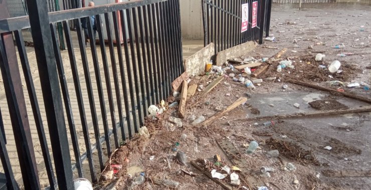 Ağrı ve Iğdır'daki sel gümrük kapılarını olumsuz etkiledi