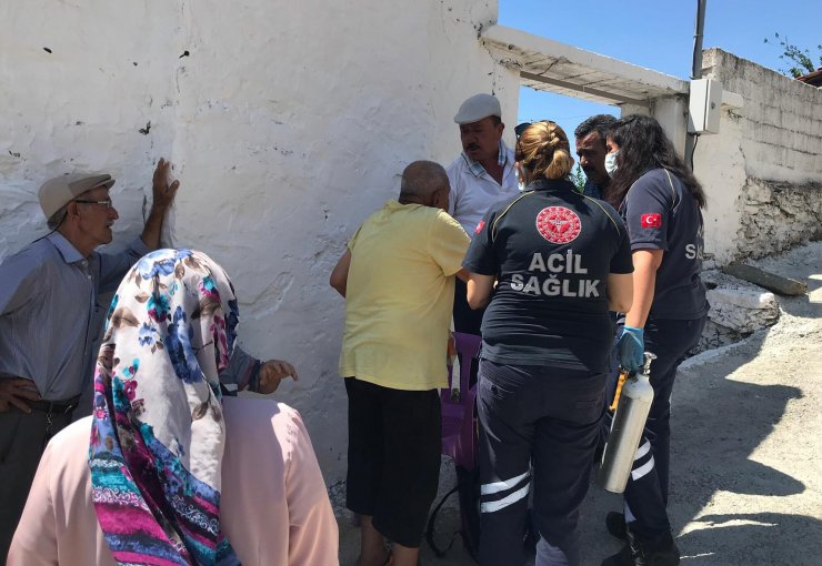 Alevlerin arasından komşuları kurtardı