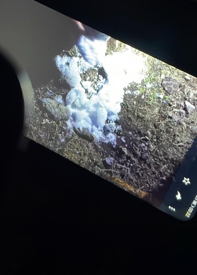 Gökten buz kültesi düştü, çoban 'bomba' korkusu yaşadı