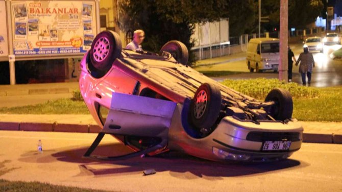 Kontrolden çıkan otomobil takla attı: 2 yaralı