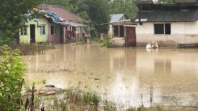 Sel felaketinin boyutu sular çekilince ortaya çıktı