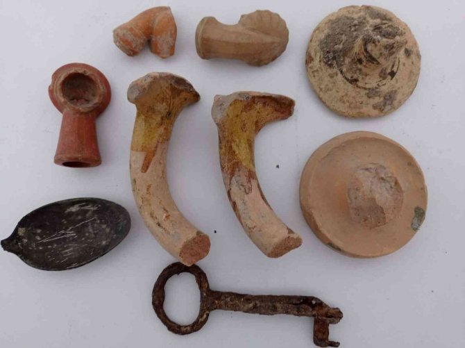 Tarihi eser kaçakçıları, jandarmaya yakalandı