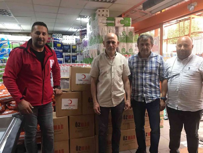 Türk Kızılay’ı afet bölgesine yardıma gitti