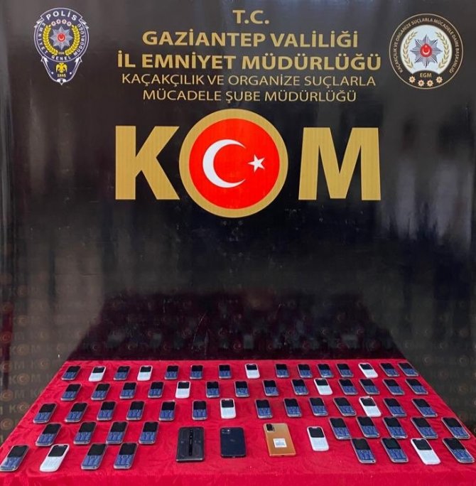 Atık kağıt toplama aracından kaçak sigara çıktı