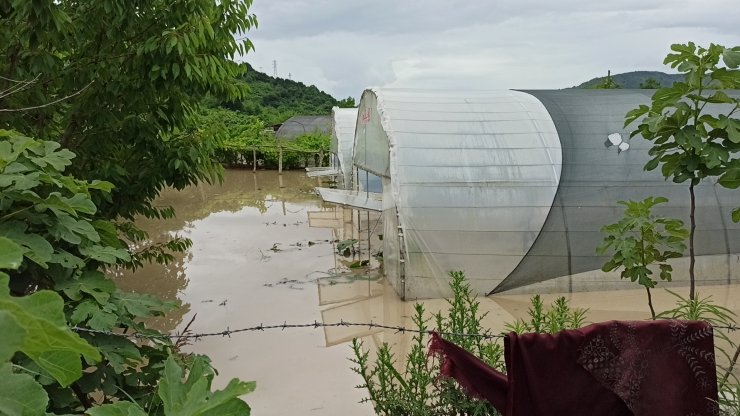 Bakan Kirişci'den selin vurduğu Zonguldak'ta inceleme