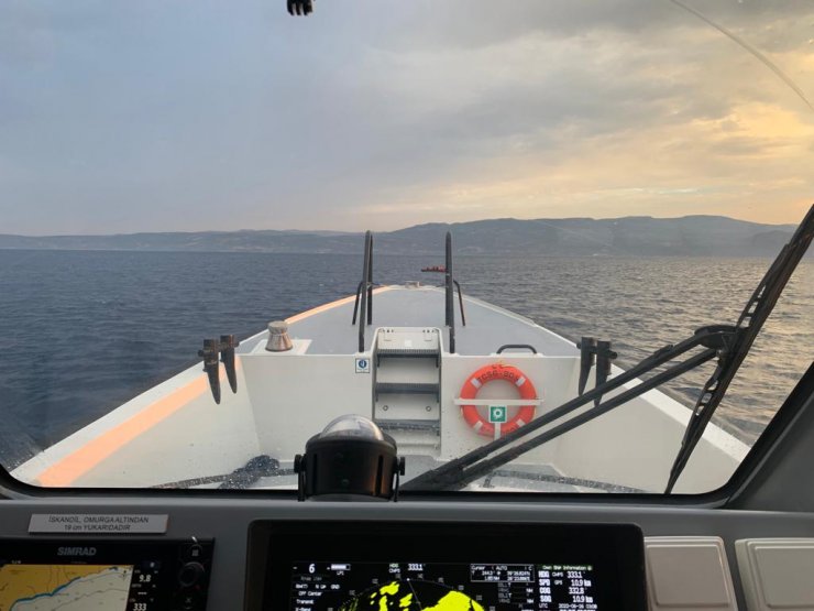 Çanakkale'de 66 kaçak göçmen kurtarıldı