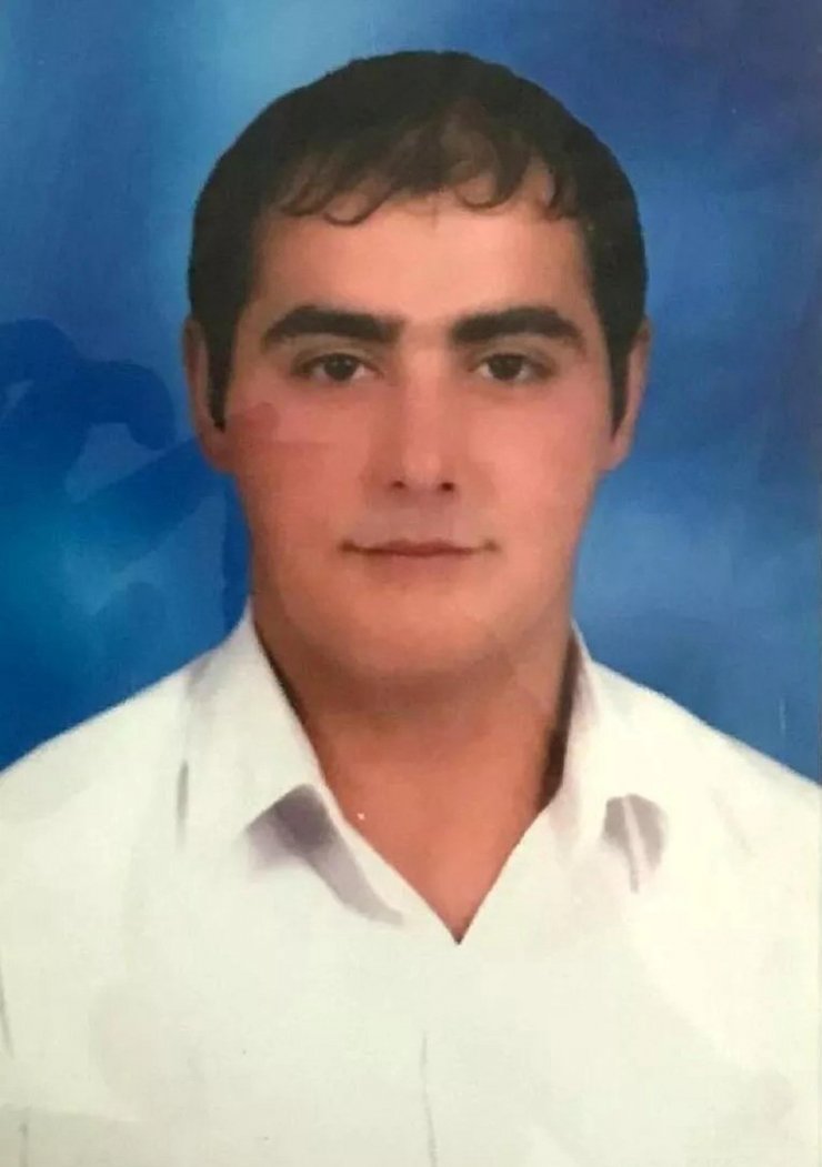 Cinayete kurbanı 2 kardeşin cenazesi 9 ay sonra yeniden toprağa verildi