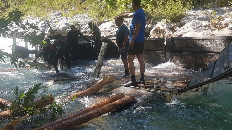 Kamyonun çaya devrildiği kazada kayboldu, 4 gün sonra cansız bedeni bulundu