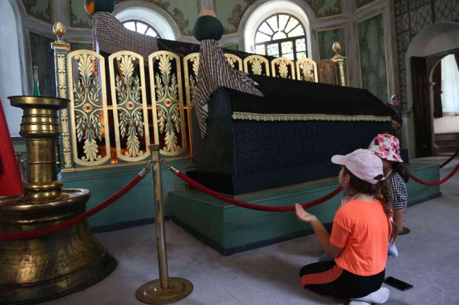 Meram’ın başarılı öğrencilerine Bursa ve Çanakkale gezisi ödülü