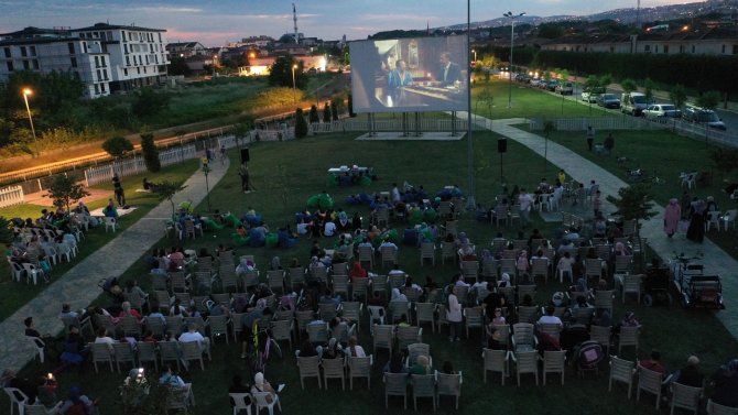 Yazlık sinemaya ilgi artıyor