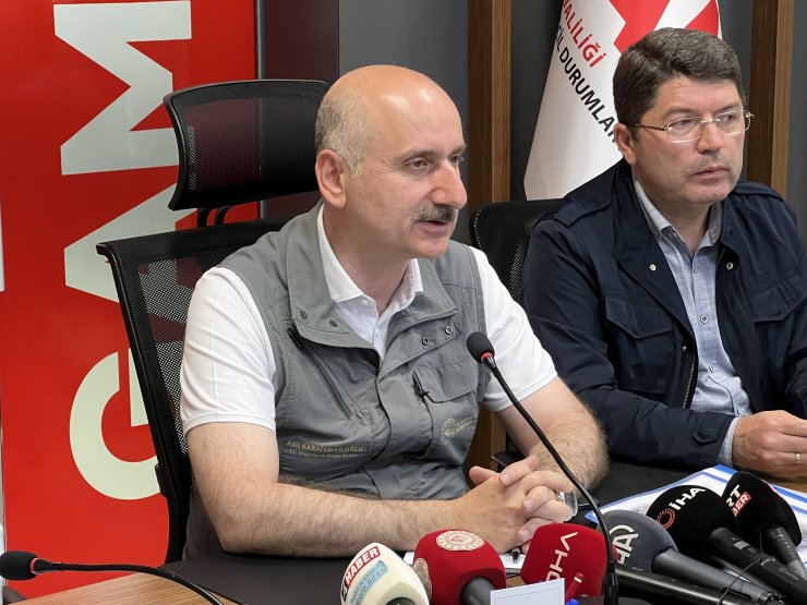 Bakan Karaismailoğlu, selin etkilediği Bartın’da incelemelerde bulundu 