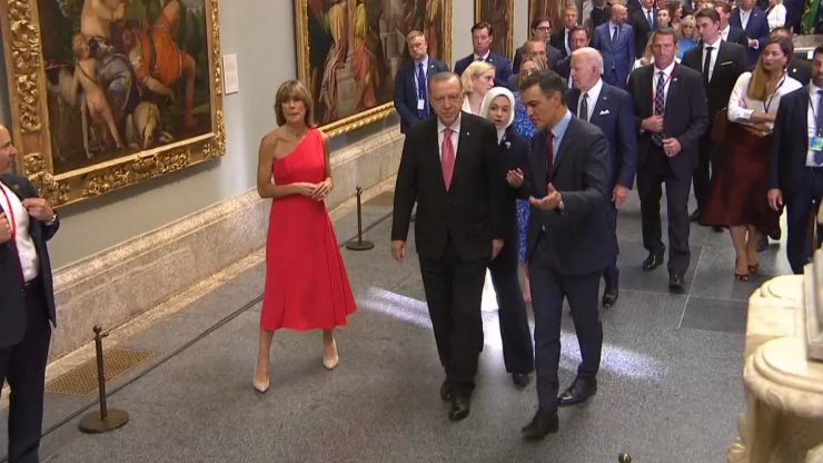 Erdoğan, NATO Zirvesi akşam yemeğine katıldı