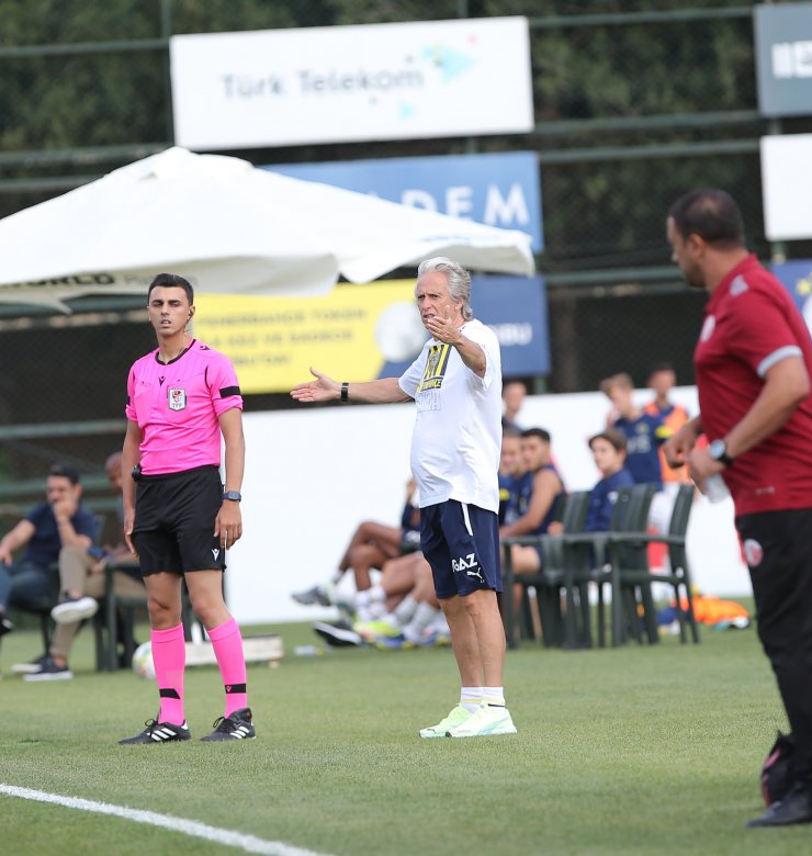 Fenerbahçe hazırlık maçında AL Shamal karşısında galip