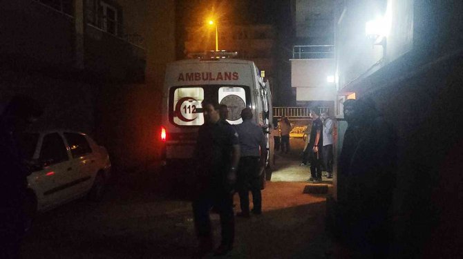 Genç evinde ölü bulundu