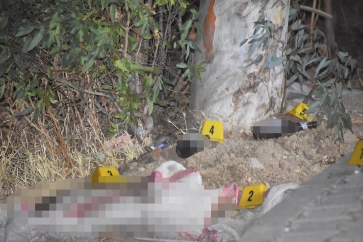 İçi toprak dolu çuvaldan erkek cesedi çıktı