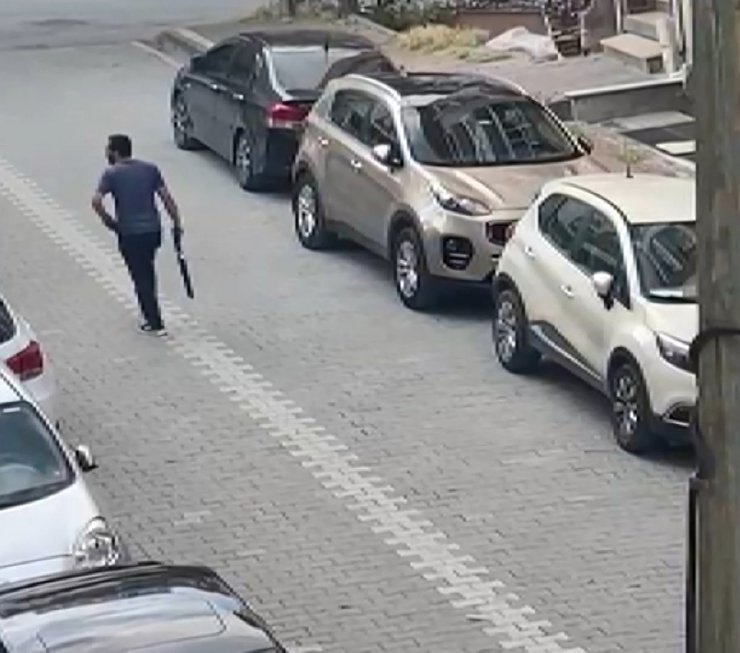 Küfür iddasına pompalı tüfekle ateş