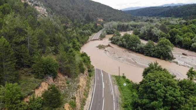 Selin yıkıcı etkisi havadan görüntülendi