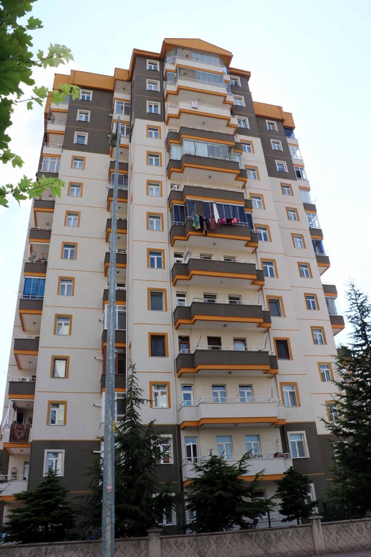 6'ncı kattan düşen 5 yaşındaki Belinay ağır yaralandı