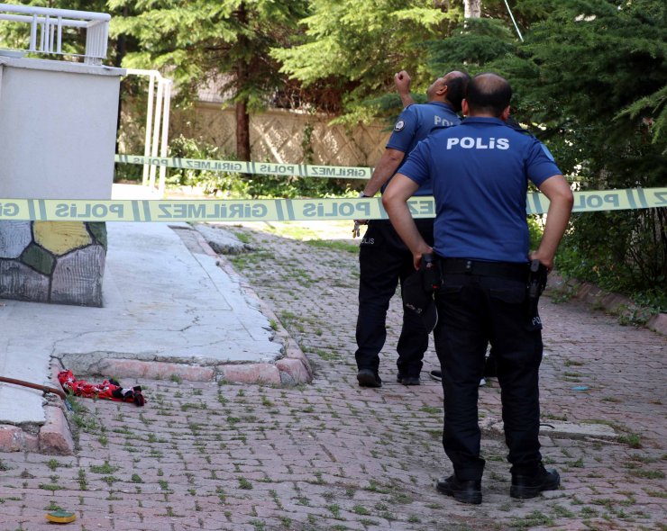 6'ncı kattan düşen 5 yaşındaki Belinay ağır yaralandı