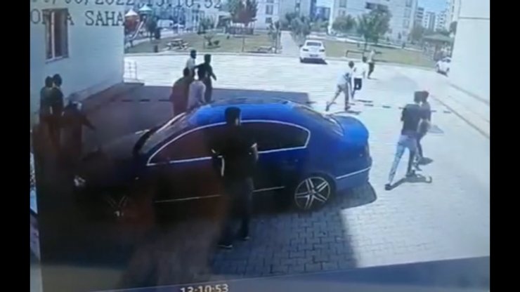 Akrabaların kavgasında 3 yaralı, 8 gözaltı