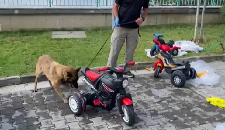 Çocuk bisikletinde 5 kilo metamfetamin ele geçirildi
