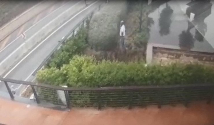 Çöp şiş yeme yarışmasını kazanamayınca parasız kalıp kapkaç yapmış