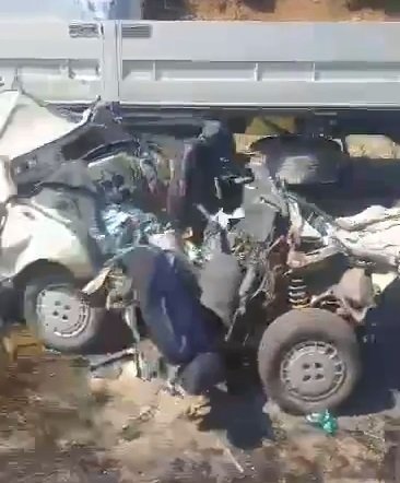 Hastane dönüşü kaza; anne ile oğlu öldü