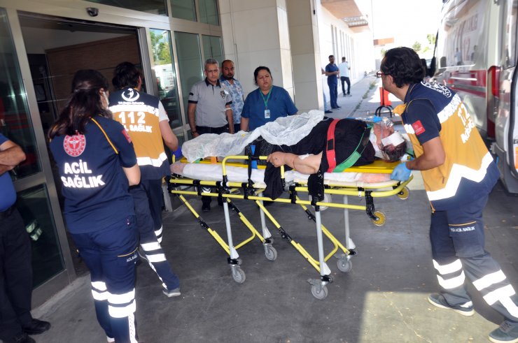 Karaman'da 2 otomobil çarpıştı: 4 yaralı