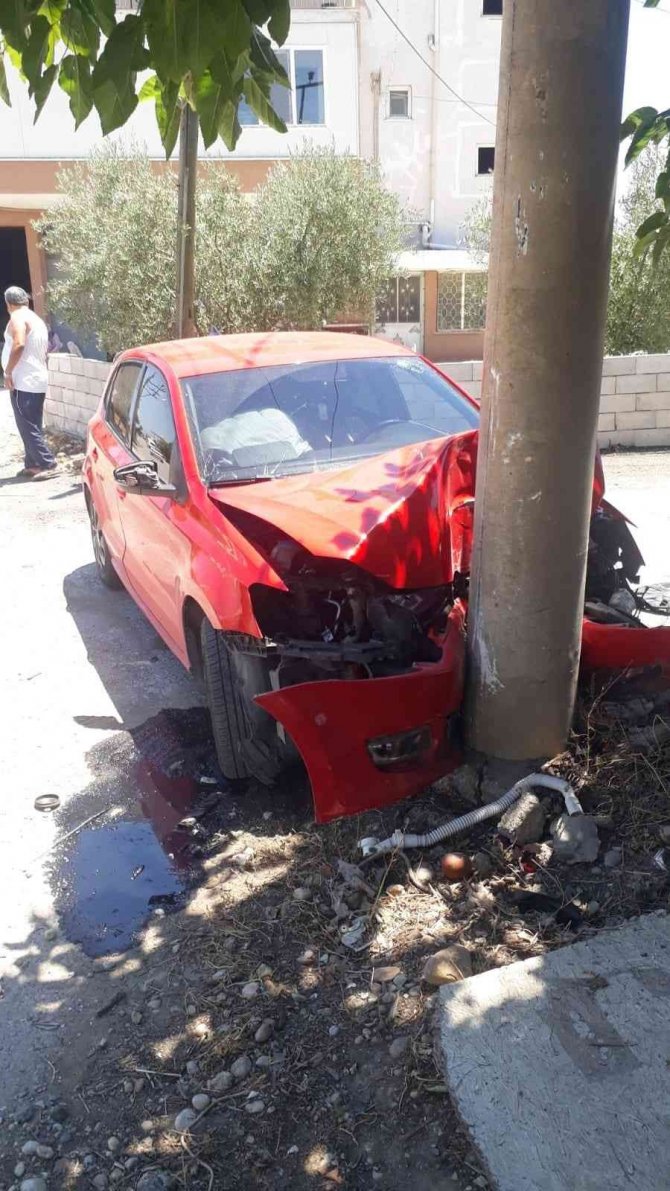 Kaza yapıp aracı ve yaralı kadını bırakıp kaçan sürücü, geri dönüp kazayı uzaktan izlerken yakalandı