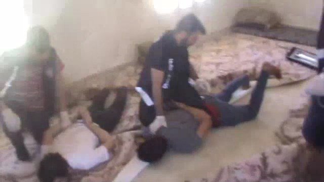 Kimlik bilgilerine ulaşıp, polis- savcı yalanıyla dolandırdılar